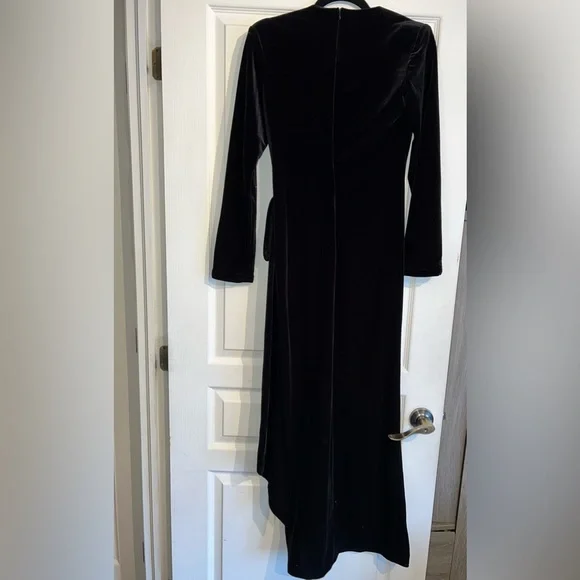 COPY - Deep V-neck Long Velvet Dress Women - Picture 2 of 4